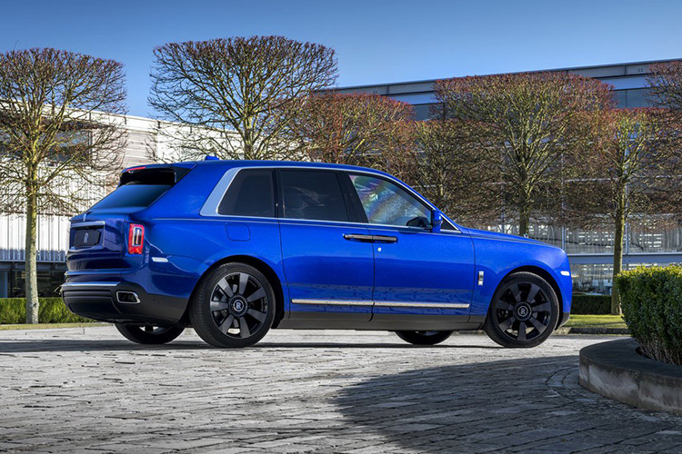 Riêng tư tuyệt đối là chủ đề hãng xe sang Anh quốc muốn nhấn mạnh trên các mẫu xe siêu sang Rolls-Royce mới tại Trung Quốc. Đây cũng được xem là thị trường béo bở của hãng xe Anh quốc trong nhiều năm qua.