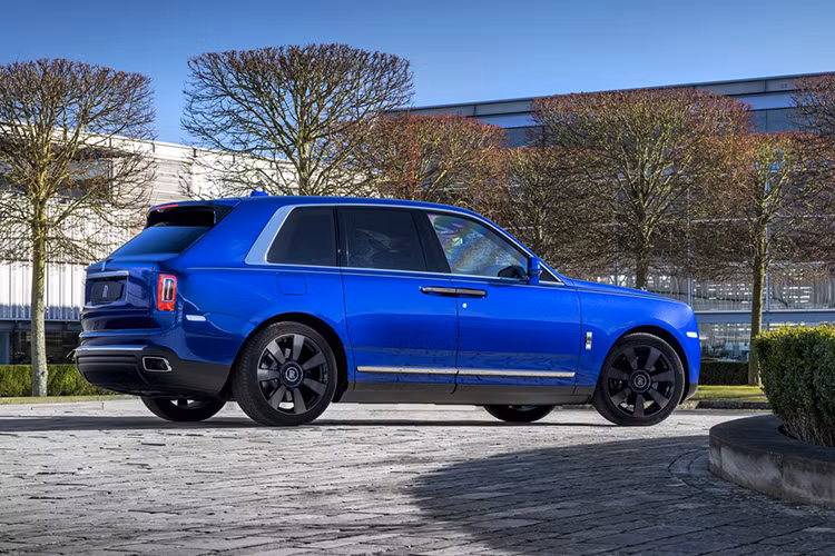 Riêng tư tuyệt đối là chủ đề hãng xe sang Anh quốc muốn nhấn mạnh trên các mẫu xe siêu sang Rolls-Royce mới tại Trung Quốc. Đây cũng được xem là thị trường béo bở của hãng xe Anh quốc trong nhiều năm qua.