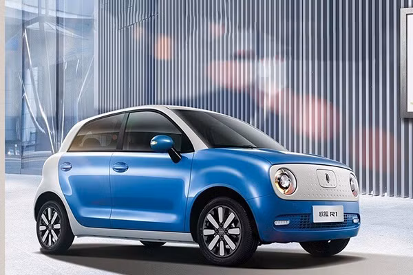 Hiện nay, ORA R1 đang được chào bán rộng rãi ở Trung Quốc và nó đi kèm gói bảo hành 3 năm hoặc 120.000 km đối với toàn bộ xe, và 8 năm hoặc 150.000 km đối với csac phụ tùng chính. Mặc dù chỉ bán ở thị trường nội địa Trung Quốc, nhưng Great Wall Motor đang muốn mang nhãn hiệu xe điện ORA mới ra khắp thế giới.