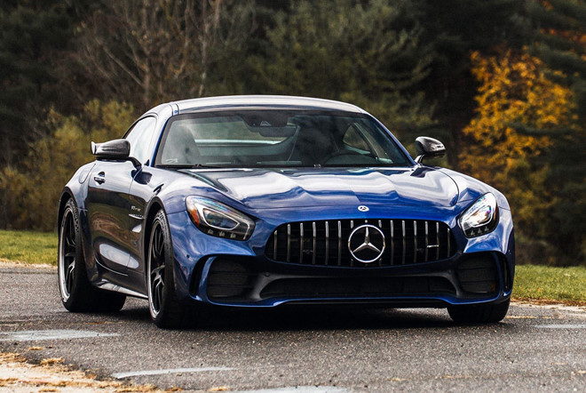 Trong khi đó, xe ôtô thương hiệu Đức vốn nổi tiếng về chất lượng lại bị J.D. Power chấm điểm khá tệ. Ngay cả các mẫu xe nổi tiếng như Mercedes (94 vấn đề/100 xe) và Porsche (96 vấn đề/100 xe) còn xếp sau mức chất lượng trung bình của toàn ngành.