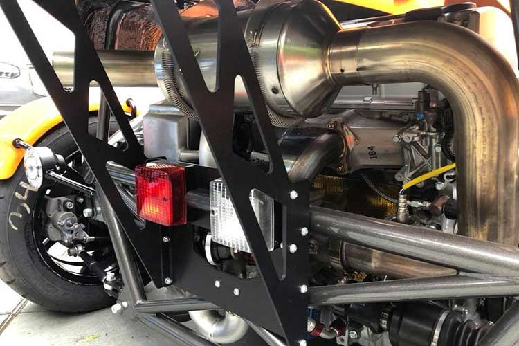 So với Ariel Atom 3, chiếc Ariel Atom 3S có những nâng cấp đáng kể như bổ sung hệ thống tăng áp cho động cơ, hệ thống kiểm soát lực kéo được tinh chỉnh, bộ giảm chấn JRi có thể điều chỉnh.