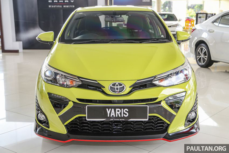 Giá xe Toyota Yaris 2019 tại Malaysia vẫn chưa công bố chính thức, nhưng phiên bản J thấp nhất được cho là có giá khoảng 71.888 RM (406 triệu đồng); bản E là 77.888 RM (440 triệu đồng) và bản G là 84.888 RM (479 triệu đồng). Xe sẽ có tổng cộng 05 màu sơn lựa chọn.