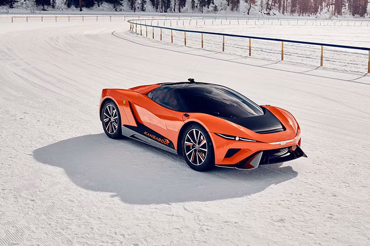 Trong thời gian gần đây, xe điện đã trở thành “điểm sáng” của các triển lãm ôtô. Mới đây, một tên tuổi hoàn toàn mới trong làng siêu xe sẽ xuất hiện tại Geneva Motor Show 2019 năm nay. GFG Style vừa trình làng mẫu concept mang tên siêu xe GFG Kangaroo mới "siêu xe chuột túi".