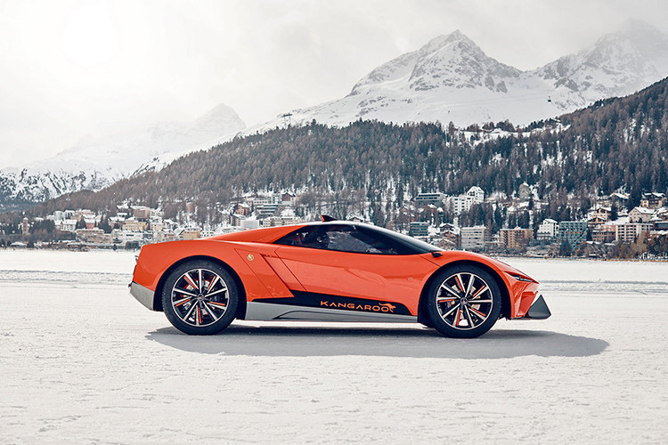 GFG Kangaroo "siêu xe chuột túi" có kiểu dáng lạ lẫm, lai giữa một chiếc hypercar và một mẫu SUV phổ thông. Hệ truyền động và các trang bị của nó thường chỉ xuất hiện trên những chiếc xe đắt tiền nhất hiện nay.