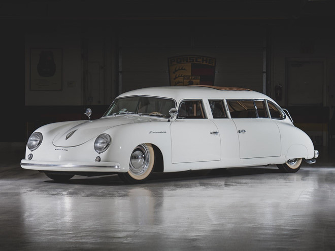 Porsche 356 Limousine Custom đời 1953 dự kiến sẽ được bán đấu giá trên sàn RM Sotheby ở mức 150.000-250.000 USD.
