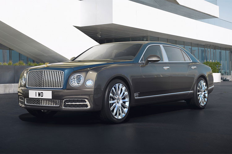 Dự kiến, Bentley Mulsanne W.O. Edition sẽ chính thức được trưng bày trong sự kiện Monterey Car Week 2018 diễn ra vào tháng 8 năm nay. Đến năm 2019, xe sẽ bắt đầu được giao cho khách hàng. Hiện giá xe Bentley Mulsanne W.O. Edition vẫn chưa được hãng xe Anh quốc công bố.