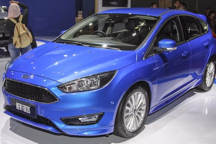 Xuất hiện tại triển lãm 2015 Indonesia International Motor Show (IIMS), Ford Focus mới đã ra mắt chính thức cho thj trường Đông Nam Á giàu tiềm năng với bản hatchback.