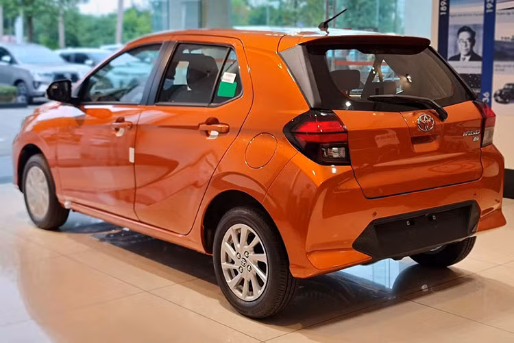 Toyota Wigo 2023 giam chi con 350 trieu, dau Hyundai Grand i10-Hinh-4