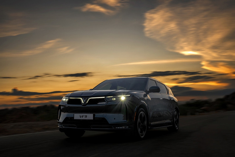 Ro tin VinFast VF9 sap duoc mo ban tai My-Hinh-3