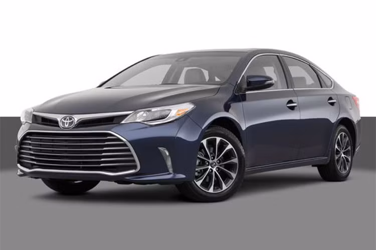 Vị trí thứ 5 trong danh sách xe ôtô đáng tin cậy nhất thuộc về dòng sedan cỡ lớn của Nhật Bản - Toyota Avalon. Mẫu xe này từng lọt vào top những mẫu sedan an toàn nhất ở Mỹ, với mức độ an toàn cho người lái, hành khách ngồi trước và sau đều đạt 5/5 điểm, theo đánh giá của Cơ quan An toàn giao thông đường bộ Mỹ (NHTSA).