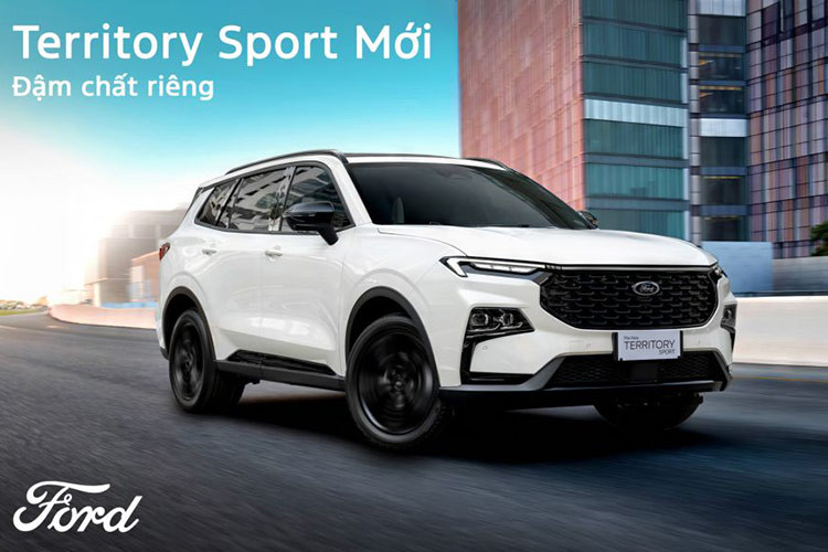 Sự xuất hiện của phiên bản Sport một lần nữa thách thức tiêu chuẩn của dòng xe SUV hạng C. Tại Việt Nam xe có 3 lựa chọn màu sắc ngoại thất gồm Trắng, Đen và Đỏ. Mức giá xe Ford Territory Sport 2024 công bố bán ra từ 909 triệu đồng (đã bao gồm VAT), xe được chính thức bàn giao tới tay khách hàng từ ngày 24/09/2024.