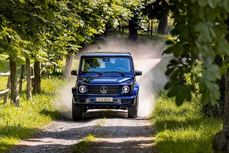 Khi nhắc đến một dòng xe SUV mang tính biểu tượng trên thế giới thì người Nhật có Toyota Land Cruiser, người Mỹ có Jeep, người Anh có Land Rover Defender còn người Đức có xe SUV Mercedes-Benz G-Class. Đã 40 năm kể từ khi chiếc G-Class 460-Series lăn bánh ra khỏi nhà máy, và 2019 cũng là năm đánh dấu 20 năm kể từ khi dòng G55 AMG ra đời.