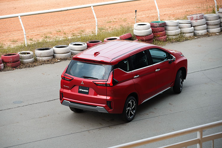 Mitsubishi Xpander van la 