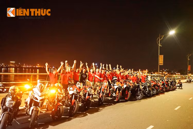 Chúc mừng các tín đồ của Ducati tại Việt Nam đã tới với Desmo Owners Club. Chúc mừng D.O.C miền Bắc đã chính thức gia nhập D.O.C toàn cầu.