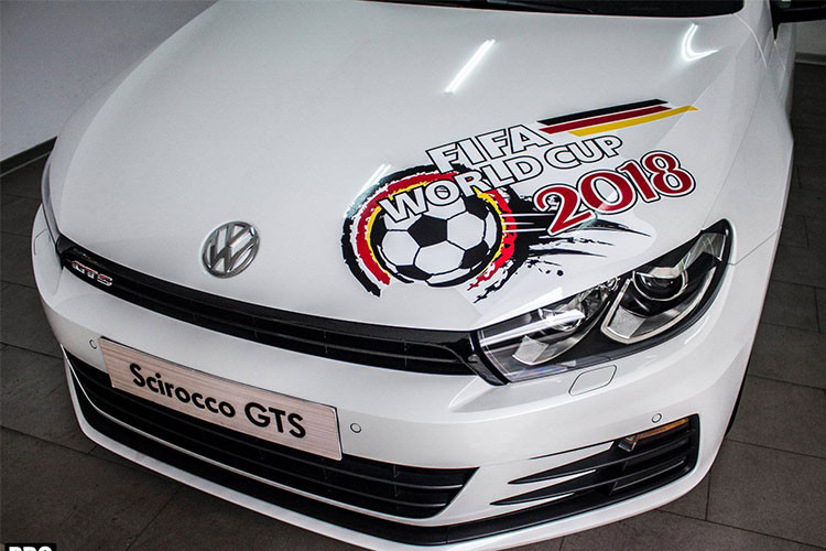 Mặc dù là chiếc xe thể thao, Volkswagen không bỏ qua các trang bị an toàn tối đa cho lái xe lẫn hành khách ngồi trên xe. Bên cạnh những trang bị an toàn chủ động tiêu chuẩn như hệ thống phanh ABS, cân bằng thân xe điện tử ESP, phân phối lực phanh điện tử EBD và hệ thống hỗ trợ phanh khẩn cấp BA. Chưa hết, xe còn được trang bị các tính năng an toàn bị động như 6 túi khí (2 túi khí trước, 2 bên hông và 2 bên rèm xe),...