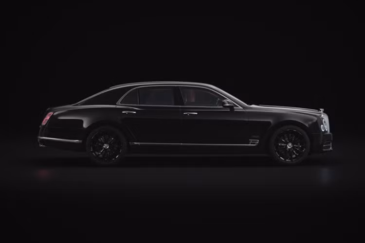 Mới đây, CT- Wearnes - nhà nhập khẩu và phối xe Bentley chính hãng tại Việt Nam - đã thông báo sẽ nhận đơn đặt hàng của khách dành cho Mulsanne W.O. Edition từ ngày 19/2 tới đây. Tuy nhiên, hiện chưa rõ giá bán của chiếc Bentley Mulsanne W.O. Edition chính hãng duy nhất tại Việt Nam này.