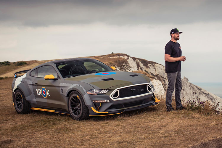 Giá xe Ford Mustang GT Eagle Squadron không được công bố, tuy nhiên nó sẽ được đưa ra bán đấu giá tại sự kiện gây quỹ của Hiệp hội Hàng không Thực nghiệm tại Oshkosh, Wisconsin vào ngày 26/7/2108 tới đây.