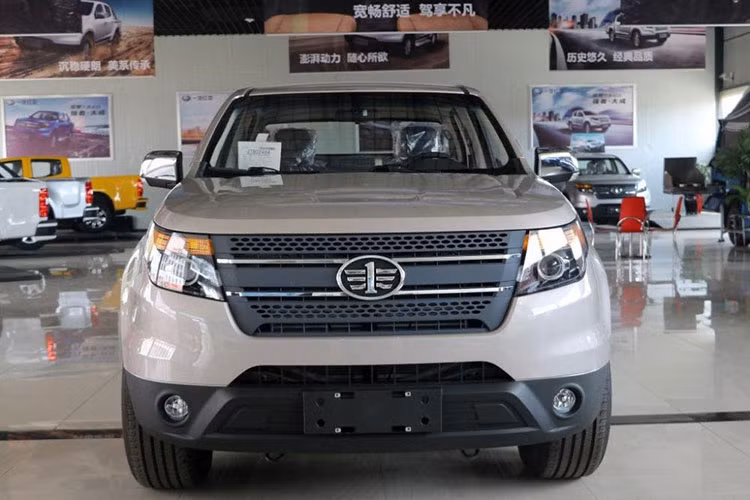 Tất cả các phiên bản của mẫu xe bán tải FAW Hongta T340 đều được trang bị một động cơ chạy dầu tăng áp, dung tích 2,5 lít, đủ để sản sinh công suất tối đa 127 mã lực và mô-men xoắn cực đại 320 Nm.