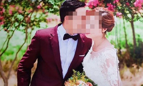 Chú rể 26 tuổi khẳng định mình tự nguyện và thấy hạnh phúc khi kết hôn với người vợ hơn mình 35 tuổi.