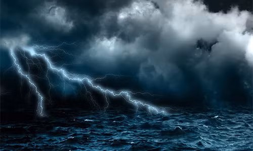 Trong khoảng ngày 12-13.7, dải hội tụ nhiệt đới tiếp tục hoạt động mạnh, vùng áp thấp có khả năng mạnh lên thành áp thấp nhiệt đới, di chuyển hướng về phía Vịnh Bắc Bộ.