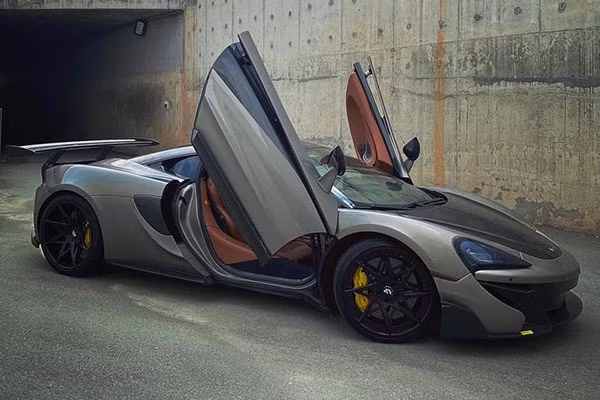 Tong Dong Khue tau McLaren 570S bien trang doc nhat Viet Nam-Hinh-2