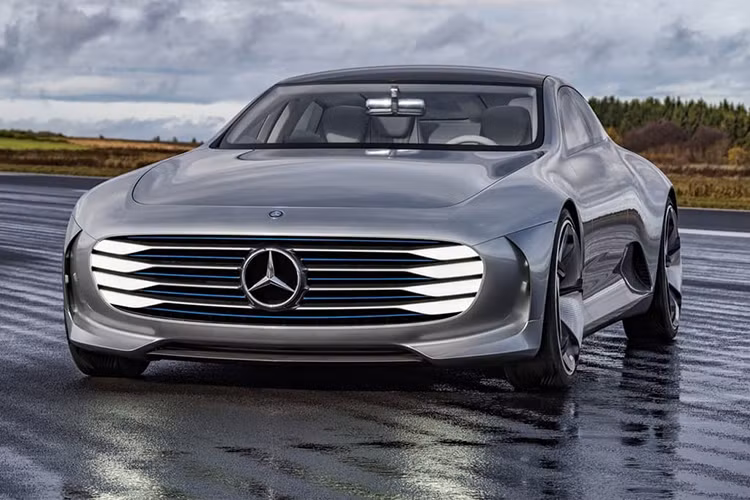 "An toàn là một yếu tố cốt lõi của thương hiệu xe sang Mercedes và mục tiêu cao nhất là không có một vụ tai nạn nào trên đường cả,” giám đốc bộ phận nghiên cứu và phát triển Mercedes, ông Ola Kalennius nói.