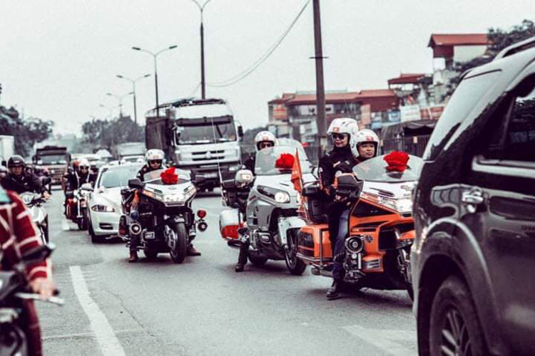 Trong ảnh là loạt xe môtô Honda Goldwing được mệnh danh "vua đường trường" của thương hiệu đình đám Nhật Bản với cả những phiên bản đời cũ "hàng hiếm"