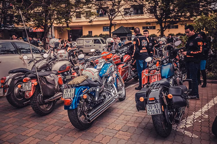 Với Quyết định số 26/XĐMTTTHN ban hành ngày 3/10/2018, CLB môtô thể thao Thanh Xuân đã nhận được phê chuẩn từ Liên đoàn xe đạp - môtô thể thao Hà Nội để trở thành nhân tố mới trong đại gia đình Liên đoàn.