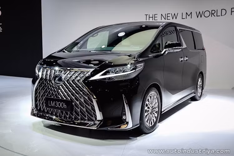 Có thể khẳng định, Lexus LM đã đi tiên phong trong phân khúc minivan hạng sang khi nó được trang bị 2 ghế thương gia ở phía sau và trang bị vách ngăn riêng tư vốn chỉ có trên siêu sang Maybach (cũ) hay là tùy chọn ‘’Privacy Suite’’ trên Rolls-Royce. Giá xe minivan Lexus LM mới hiện chưa được công bố, xe sẽ được đi vào sản xuất vào năm sau 2020 tại nhà máy Toyota Auto Body Inabe, Nhật Bản.