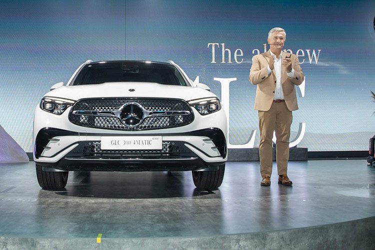 Mercedes-Benz Viet Nam co Tong Giam doc moi