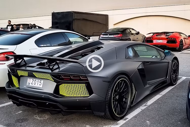 Tương tự Monaco, London cũng là tụ điểm yêu thích của giới nhà giàu, đặc biệt vào mùa hè. Mỗi năm, cứ vào dịp mùa hè, các tay chơi Trung Đông lại mang siêu xe và xe sang đến thủ đô London để tránh nắng nóng. Không chỉ vung tiền mua sắm, các đại gia Trung Đông còn thích thể hiện bằng cách "nẹt pô" hoặc chạy tốc độ cao trên đường phố.