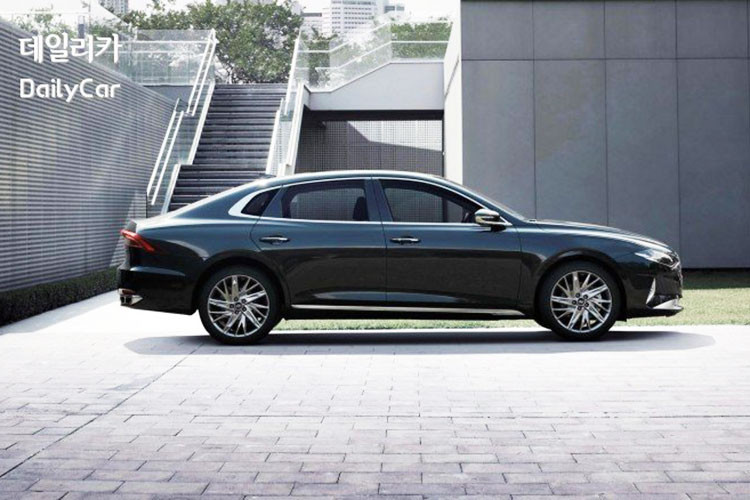 Vòng ra đằng sau, chúng ta thấy cụm đèn hậu nhỏ, được thiết kế theo mô-tuýp hình chữ V tương tự dải đèn LED định vị ban ngày phía trước. Cụm đèn hậu được nối liền với nhau bằng một dải đèn thanh mảnh, hứa hẹn sẽ rất bắt mắt trong đêm tối. Thêm vào đó là cánh gió nhỏ tích hợp vào nắp cốp sau, bộ khuếch tán gió giả, 2 đầu ống xả mạ crôm và hốc gió nằm ở 2 góc cản sau.