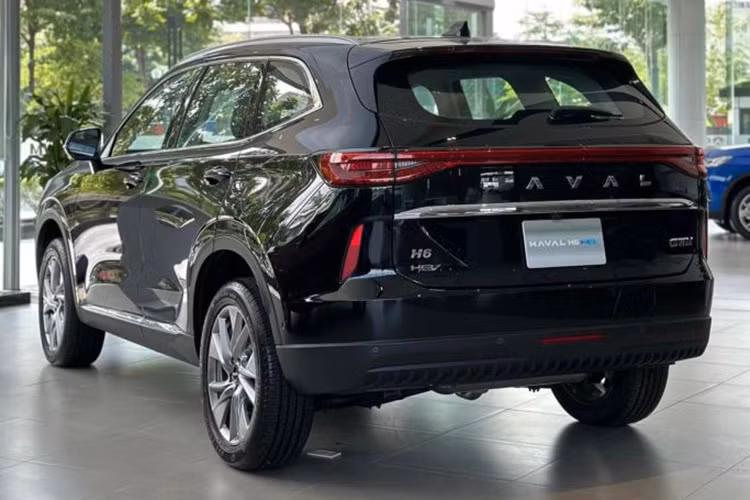 Haval H6 Hybrid tai Viet Nam tiep tuc giam toi 150 trieu dong-Hinh-3
