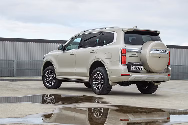 Việc GWM đưa Tank 500 về Việt Nam sẽ giúp thị trường SUV cỡ lớn trở nên sôi động hơn, đồng thời mang đến một lựa chọn mới đầy hấp dẫn cho người tiêu dùng trong phân khúc xe trên 2 tỷ đồng.