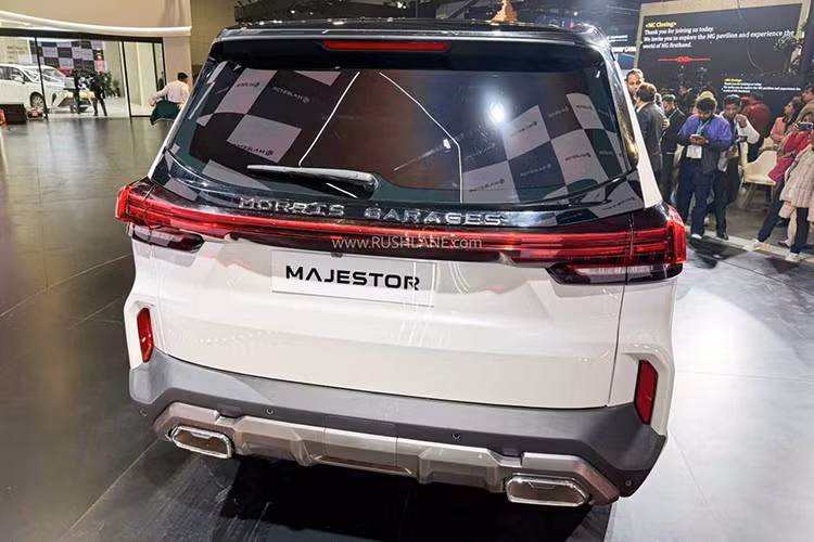 Nhiều khả năng sẽ là máy dầu 2.0L 4 xi lanh tăng áp kép giống MG Gloster cũ cho công suất 215 mã lực, mô-men xoắn 480 Nm. Động cơ đi kèm hộp số 8 cấp tự động và hệ dẫn dẫn động cầu sau tiêu chuẩn và 2 cầu cao cấp.