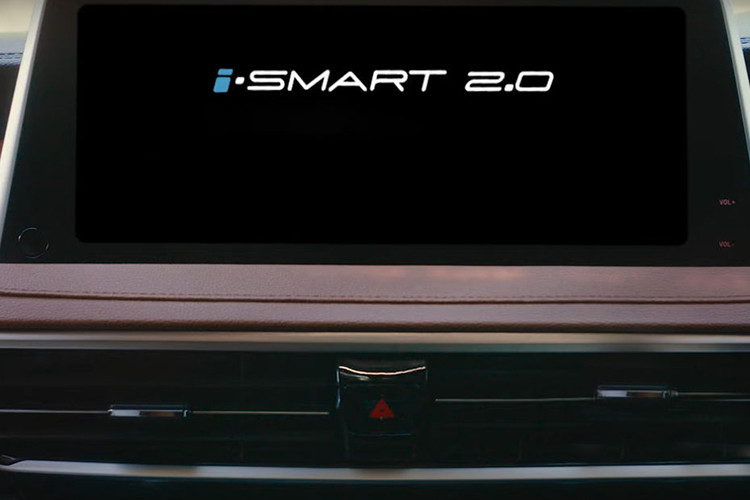 Xe sẽ có ghế lái chỉnh điện tích hợp sưởi/làm mát/mát xa, điều hòa 3 vùng, 12 loa giải trí, cửa sổ trời và ADAS cấp 2. Không rõ Majestor tại thị trường Ấn Độ sẽ được trang bị động cơ gì.