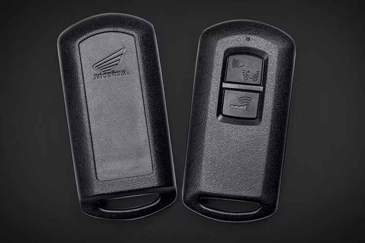 Các trang bị khác của xe như đèn LED, màn hình đồng hồ LCD kỹ thuật số, động cơ vẫn được giữ nguyên như phiên bản tiêu chuẩn. 