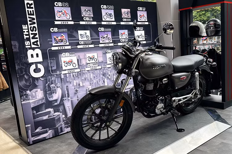 Tiếp nối những thành công của mẫu xe huyền thoại, năm 2020, Honda đã cho ra mắt Honda CB350 H’ness hoàn toàn mới tại thị trường Ấn Độ và đến nay mẫu xe này đã được nhập khẩu nguyên chiếc và phân phối chính hãng tại Việt Nam.