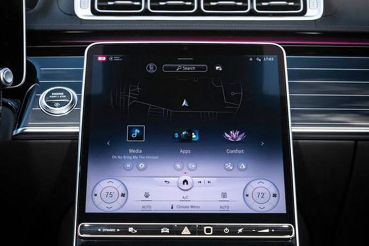 Hệ thông giải trí trên xe siêu sang Mercedes-Maybach S450 4Matic có hệ thống âm thanh vòm cao cấp Burmester 15 loa, hệ điều hành MBUX thế hệ mới nhất, tích hợp trên màn hình giải trí OLED 12,8 inch...