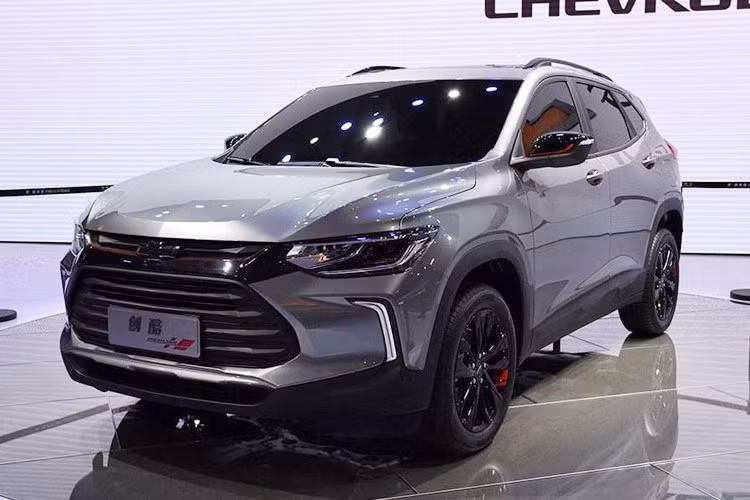 Giá xe Chevrolet Tracker 2019 tại thị trường Trung Quốc dao động từ 99.900 - 139.900 Nhân dân tệ (tương đương khoảng 338 - 473 triệu đồng). Hiện chưa rõ sau Trung Quốc, Chevrolet Tracker 2019 có được bày bán ở những thị trường khác hay không. Tịa Việt Nam, mẫu xe "đàn anh" Trax hiện cũng đã bị khai tử.