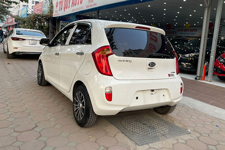 Chiếc xe này phù hợp với người mới học lái hoặc muốn mua một chiếc xe để "tránh mưa, tránh nắng". Tuy nhiên, người dùng phải biết đánh đổi không gian chật chội, cách âm kém. Do xe đời sâu, số km đã đi khá nhiều nên người mua xe KIA Morning 2014 đời cũ nên kiểm tra kỹ để tránh mua phải “taxi hoàn lương” hay những xe có dấu hiệu lão hóa do không được chủ nhân giữ gìn.