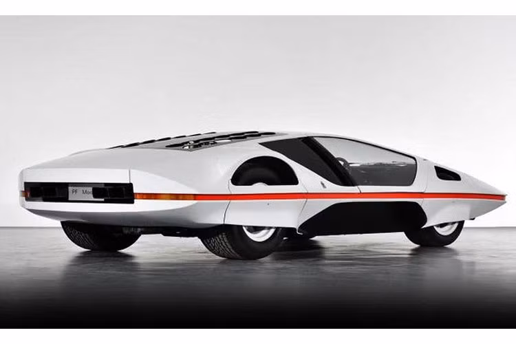 Nhắc đến Ferrari, nhiều người sẽ nghĩ ngay đến những siêu xe mang sắc đỏ đặc trưng cùng thiết kế mềm mại cuốn hút. Tuy nhiên, ít ai biết rằng Ferrari cũng từng sản xuất một chiếc concept đi ngược lại hoàn toàn với DNA đặc trưng của hãng. Đó chính là chiếc concept 512S Modulo.