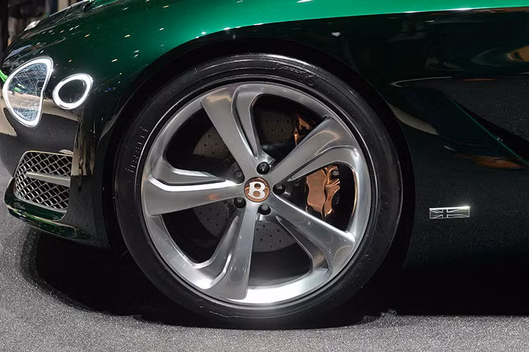 Can canh Bentley EXP 10 Speed 6 sap san xuat thuong mai-Hinh-7