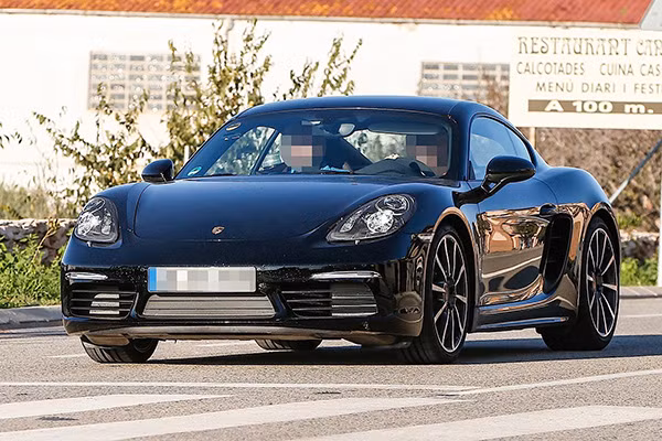 Porsche Cayman 2017 – du dan hon bao gio het