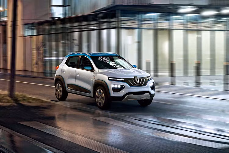 Mẫu xe ôtô điện giá rẻ Renault City K-ZE mới có thể nhắm tới số đông với một mức giá bán phải chăng, nhưng nó sẽ không thiếu các tính năng mà chúng ta đã trở nên quen thuộc trong xe ôtô hiện đại, ví như hệ thống thông tin giải trí, điều hướng và camera đi lùi.