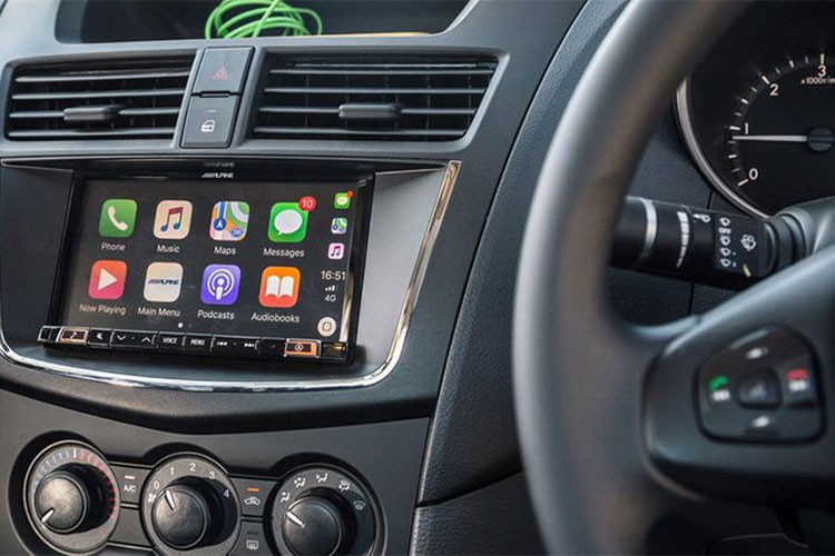 Những nâng cấp về thiết kế tính năng mới đi kèm mức giá bán từ 21.850 USD (khoảng 497 triệu đồng) tại thị trường Úc hứa hẹn sẽ giúp Mazda BT-50 2018 gia tăng sức cạnh tranh trong phân khúc bán tải vốn đang được xem là lãnh địa của các mẫu xe Mỹ như Ford Ranger, Chevrolet Colorado…