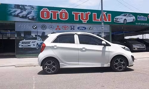 Thue xe tu lai Tet Canh Ty can chu y nhung dieu gi?