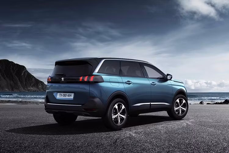 Tuy nhiên, công suất chỉ được truyền tới các bánh trước của xe, giống như với thế hệ đầu tiên, những ai tìm kiếm lực kéo (độ bám) lớn hơn có thể tùy chọn hệ thống Advanced Grip Control (kiểm soát lực bám tối ưu) với 5 chế độ lái khác nhau (Normal, Snow, Mud, Sand và ESP Off), giúp xe chạy dễ dàng trên các bề mặt địa hình khác nhau.