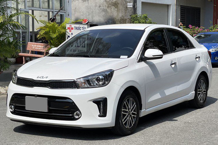 Đứng ở vị trí thứ 4 trong top 10 ôtô bán kém nhất Việt Nam trong tháng 3/2025 là Kia Soluto. Mẫu xe này chỉ bán ra 20 chiếc, giảm 20%. Với doanh số này, mẫu sedan hạng B nhà Kia đã quay trở lại top 10 sau một tháng rời đi. Kia Soluto có giá bán hấp dẫn, chỉ từ 386 - 482 triệu đồng, nhưng không được đánh giá cao về mặt thiết kế và trang bị.