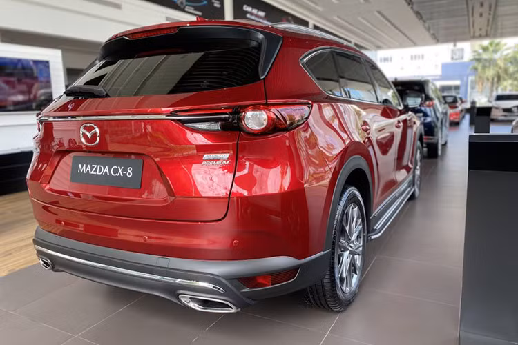 Gia xe Mazda CX-8 tai Viet Nam dang 
